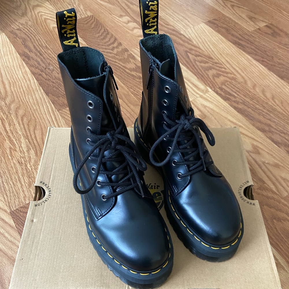 Dr Martens Jadon Platform Boots